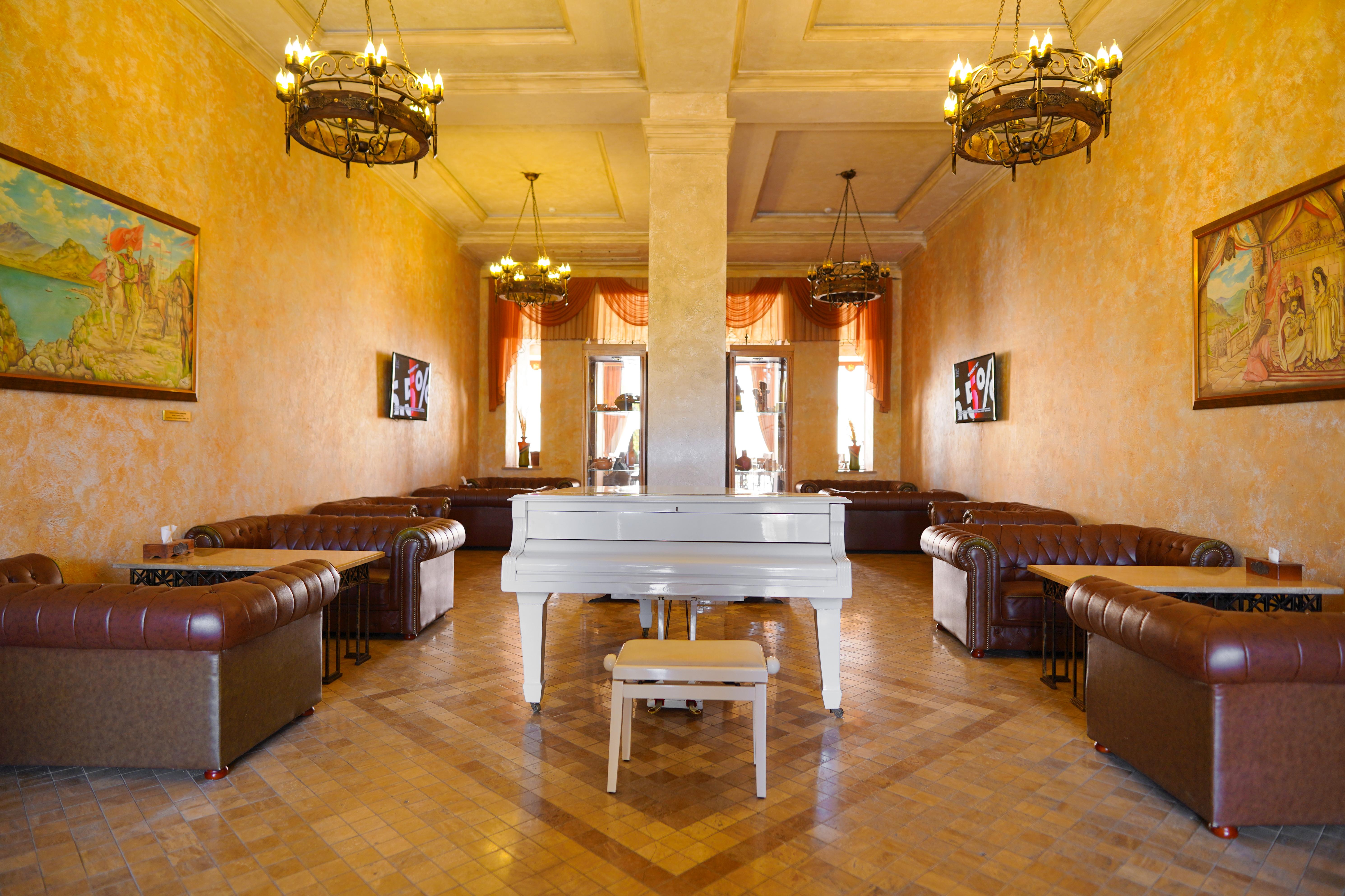 Caucasus Hotel Kasagh Kültér fotó The interior of the restaurant